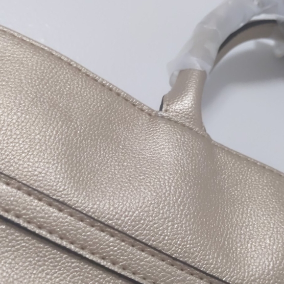 Purse - Picture 3 of 3